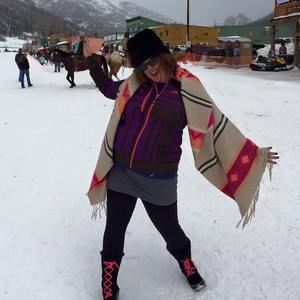 Meet your Posher, Elizabeth